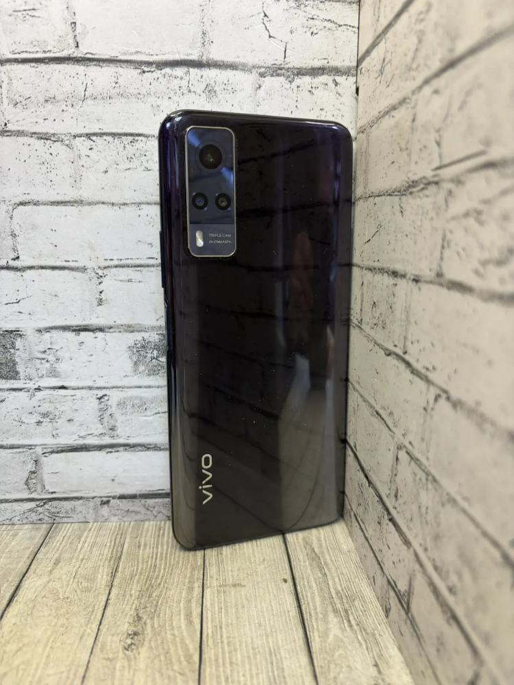 Смартфон Vivo Y31 4/128