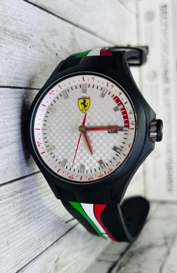 Часы Ferrari