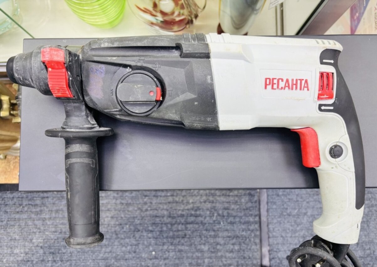 Перфоратор Ресанта п-28-800к