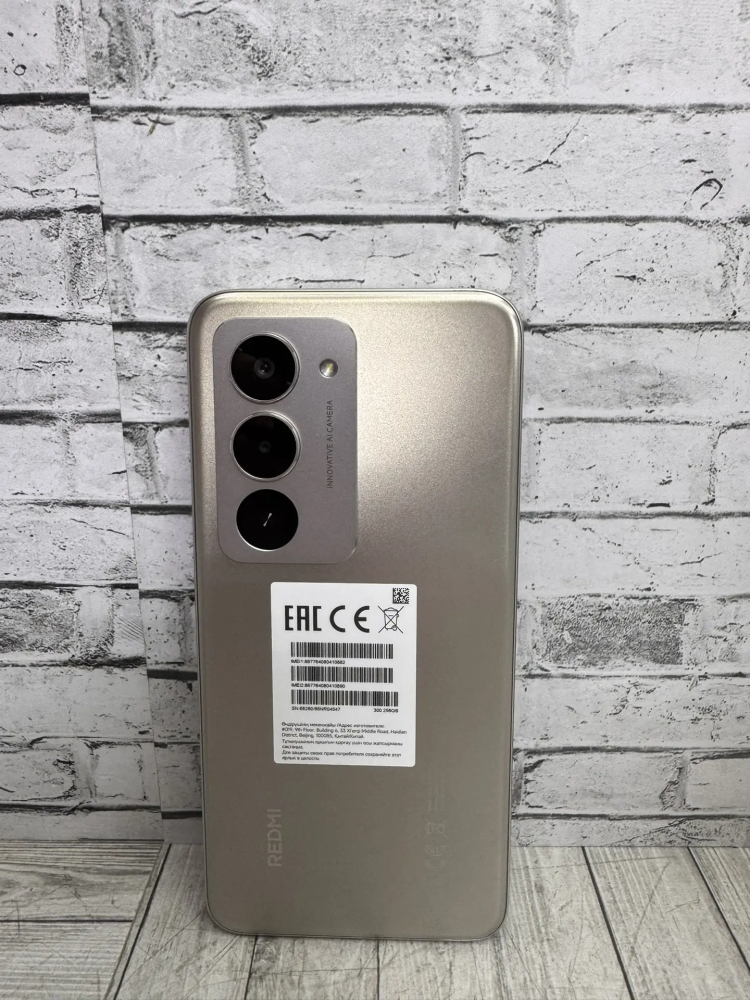 Смартфон Xiaomi Redmi 15