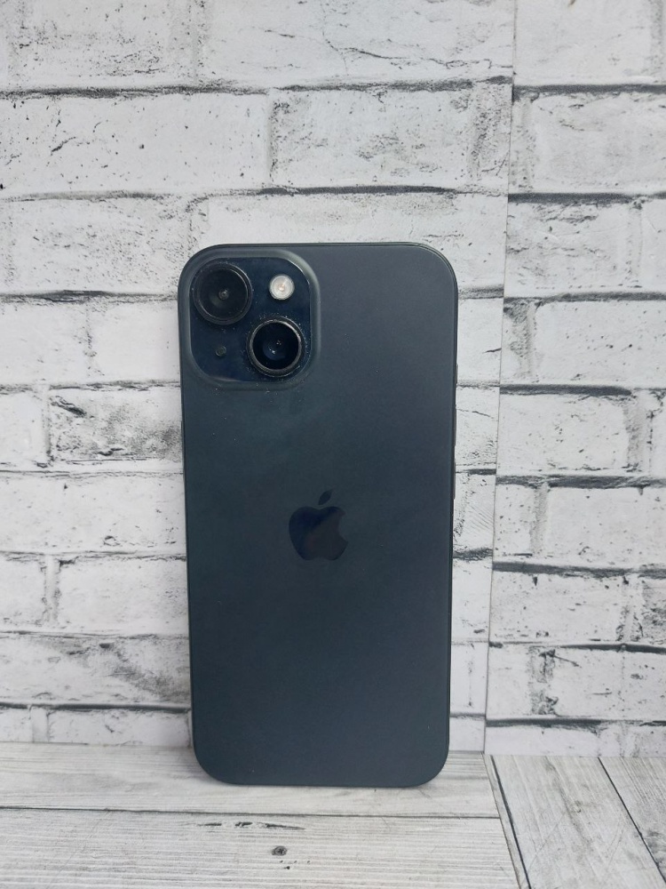 Смартфон iPhone 15 128