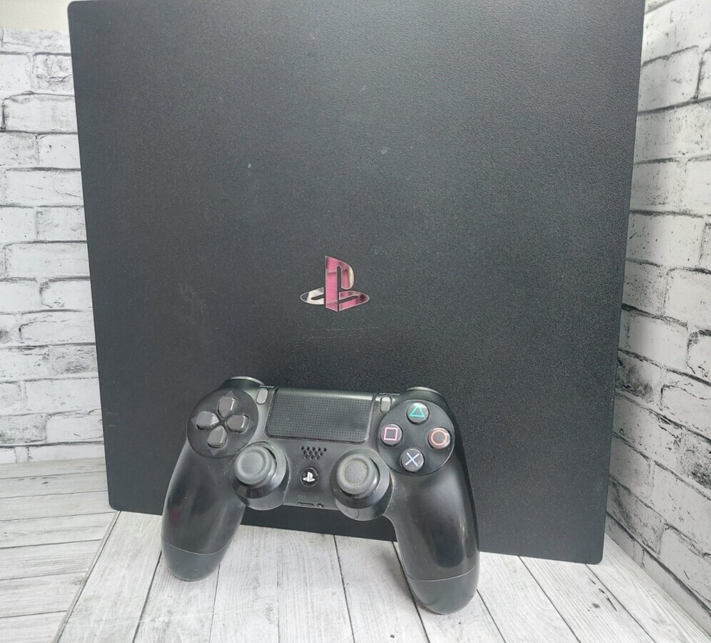 Игровая приставка Sony PlayStation 4 PRO