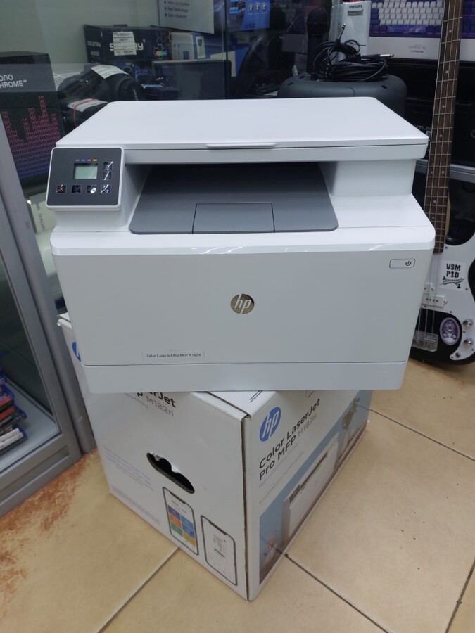 Принтер HP Color LaserJet Pro MFP M182n