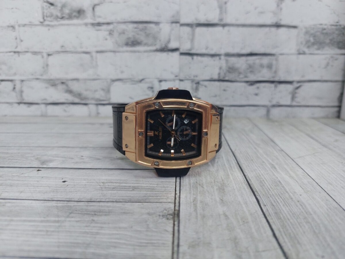 Часы Hublot