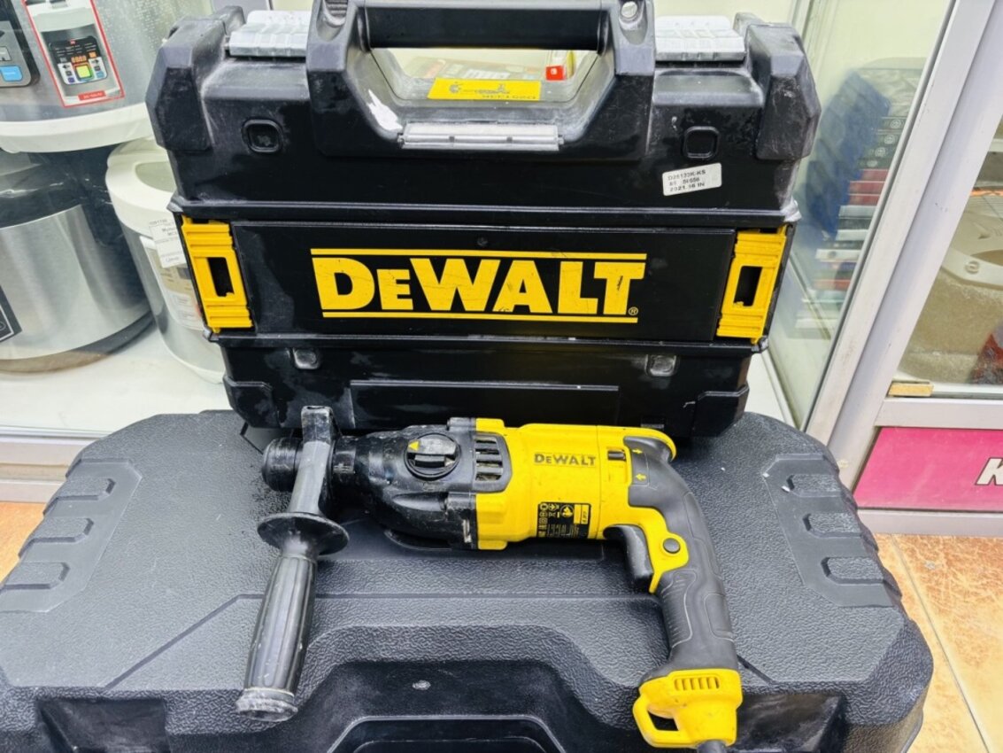 Перфоратор DeWalt d25133