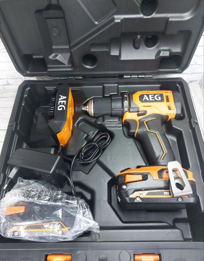 Шуруповерт AEG BS18G4