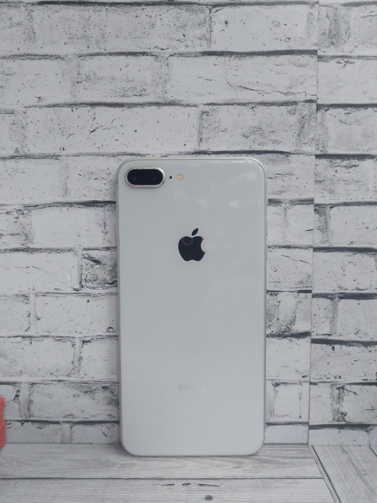 Смартфон iPhone 8+ 64 Gb