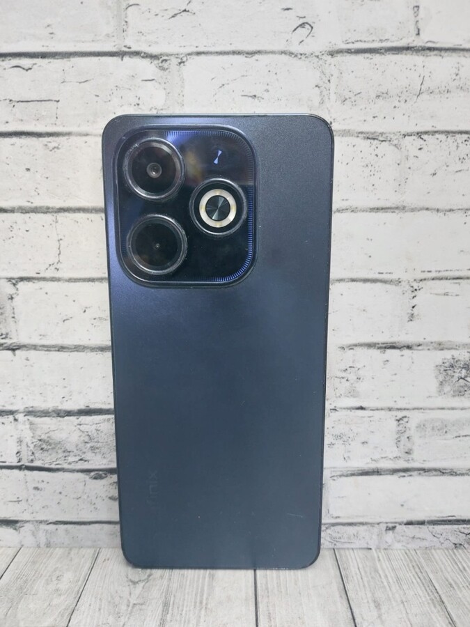 Мобильный телефон Infinix Hot 40i 8/128